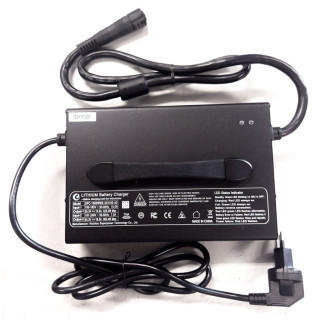 Spirit 2 Ultra Batterie Schnellladegerät (SU-C004-00)